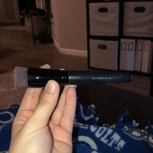 Bare minerals foundation brush